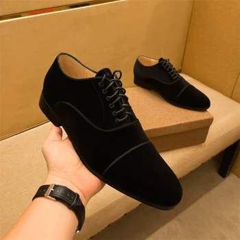 DYNJASONCGK Мужские модельные туфли ручной работы из черного бархата, мужская обувь для повседневной жизни и отдыха на шнуровке с красной подошвой