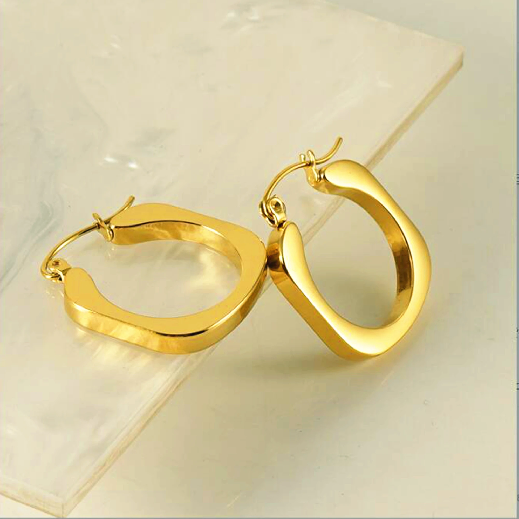 Серьги в форме кольца из титановой стали Для женщин, 18-Каратные Квадратные Большие серьги-кольца с изысканным дизайном из нержавеющей стали