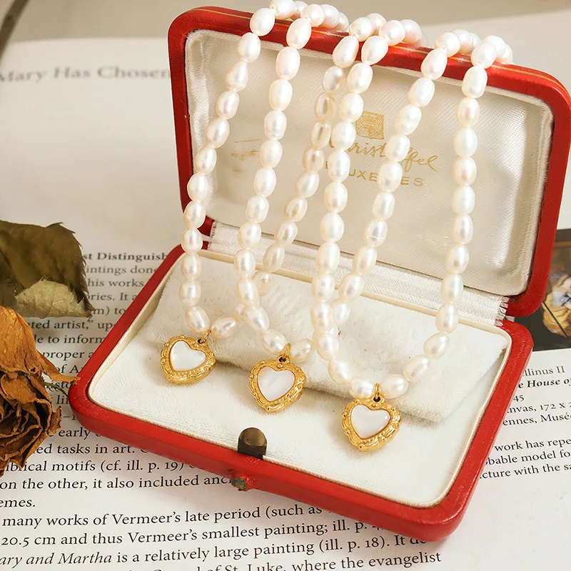 Ожерелье из натурального пресноводного жемчуга, Золотые подвески из титановой стали, Высококачественные жемчужные бусины, ювелирные изделия из сращивания Ins, ожерелье NP012