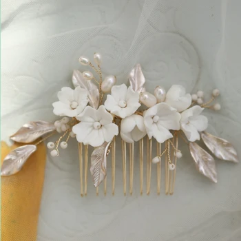 Изящная расческа для волос невесты, Свадебный головной убор в виде белого фарфорового цветка, Украшение из золотых листьев для женщин