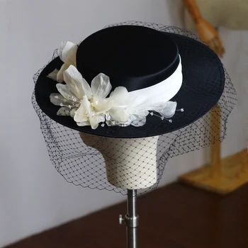 Свадебная шляпа M013 Черная плоская шляпа в стиле Хепберн, сетчатая маска для фотосъемки знаменитостей и макияжа, британская шляпа